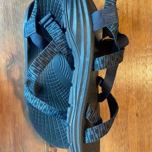 Chaco Zvolv 2 size 11 steeple navy